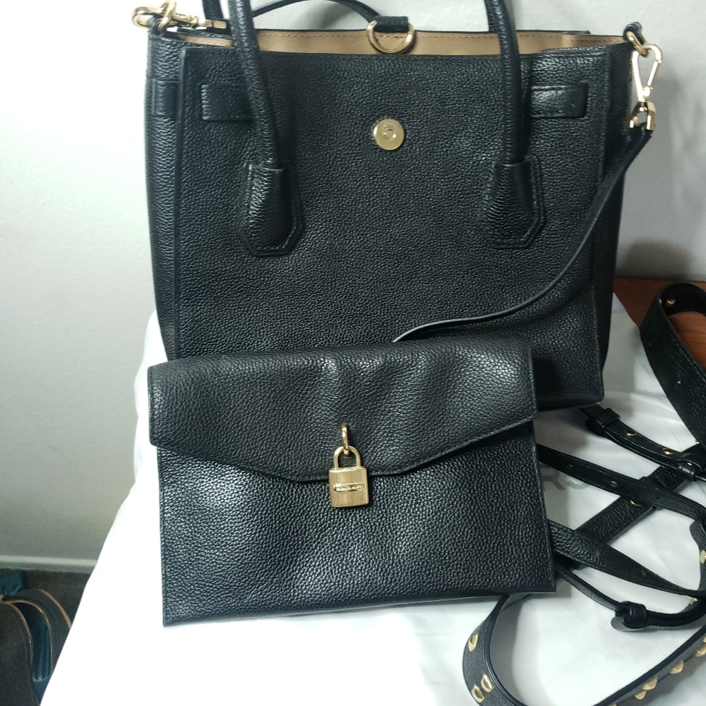 Purse - Picture 2 of 6